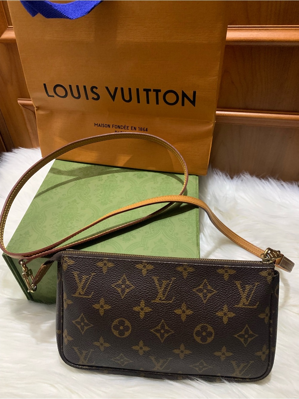 LV Monogram Pochette Accesories with long vachetta strap 👜